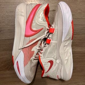 NWOB Nike Kyrie 8 'Light Bone Picante Red'